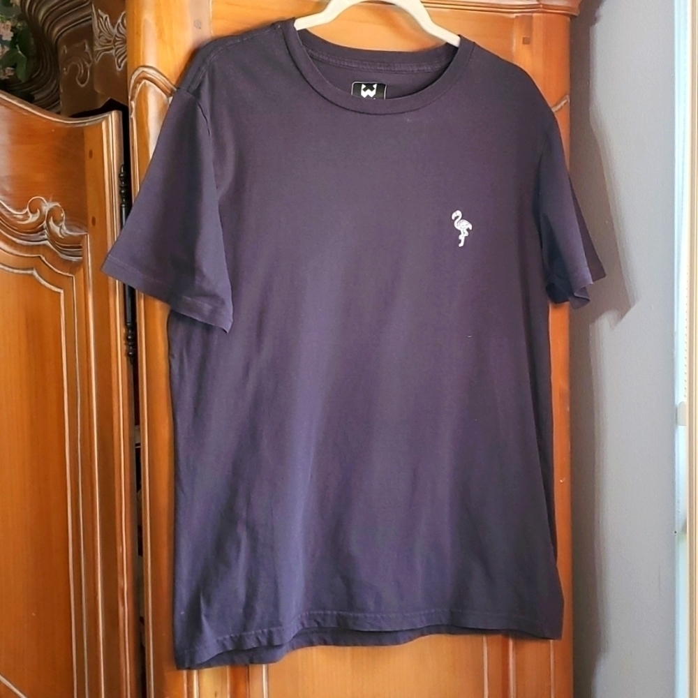 FLAMINGO TEE, women's short sleeves. Size medium. Great‎ graphics on back.